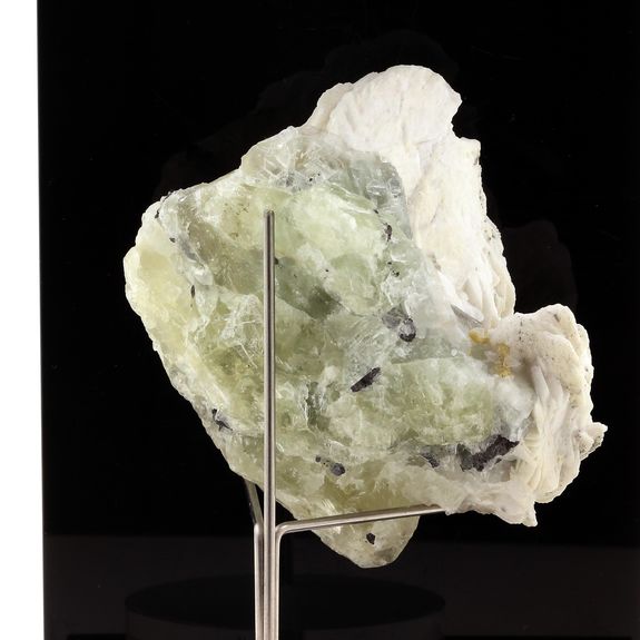 Baryte + Fluorite + Dolomite. 1139.70 ct.