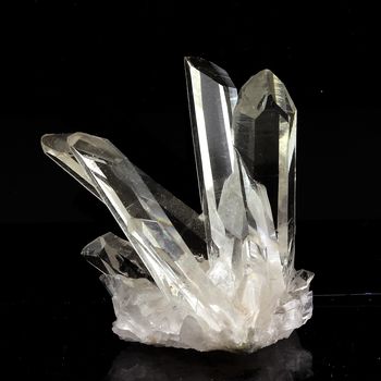 Quartz. 153.05 ct.
