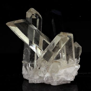 Quartz. 153.05 ct.