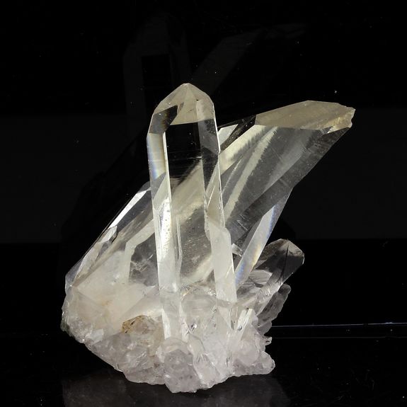 Quartz. 153.05 ct.