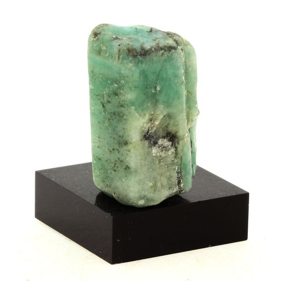 Emeraude. 135.35 ct.