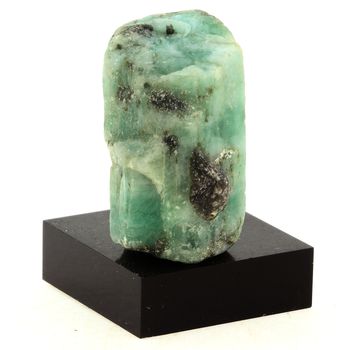 Emeraude. 135.35 ct.