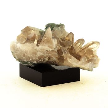 Quartz + Chlorite. 283.75 ct.