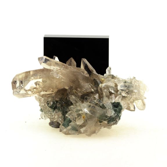 Quartz + Chlorite. 451.15 ct.