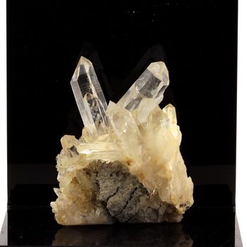 Quartz. 488.70 ct.