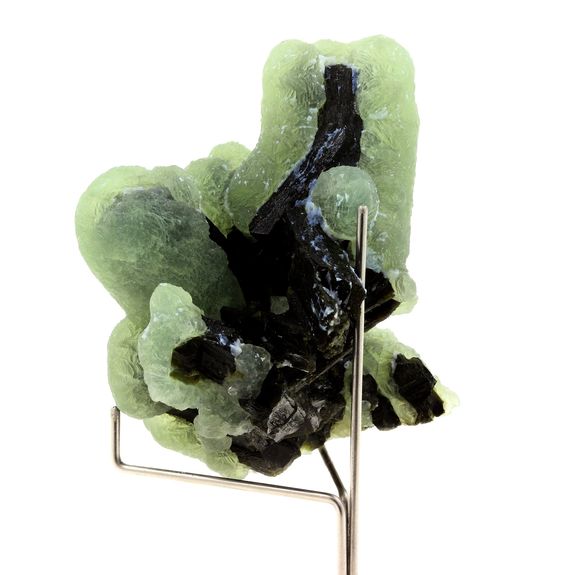 Prehnite + Epidote. 766.0 ct.