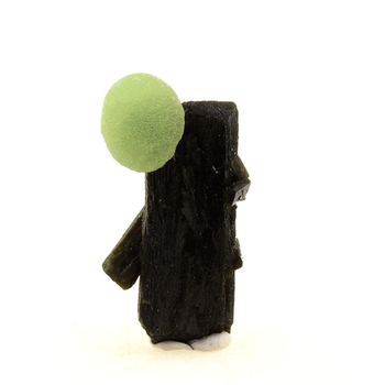 Prehnite + Epidote. 157.0 ct.