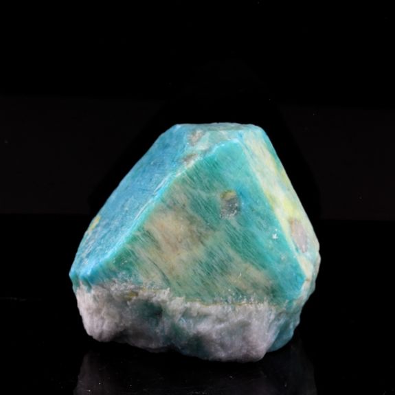 Amazonite. 417.5 ct.