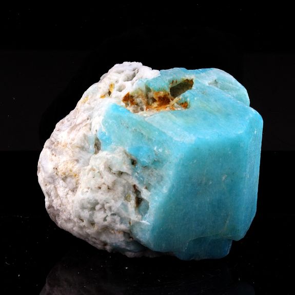 Amazonite. 573.0 ct.