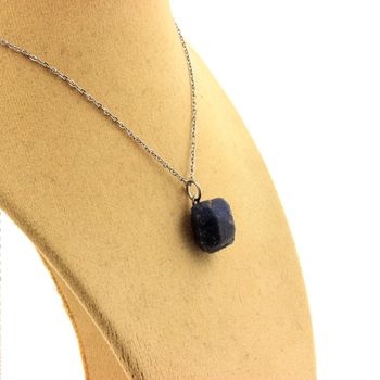 Collier Saphir brut. 12.37 ct.