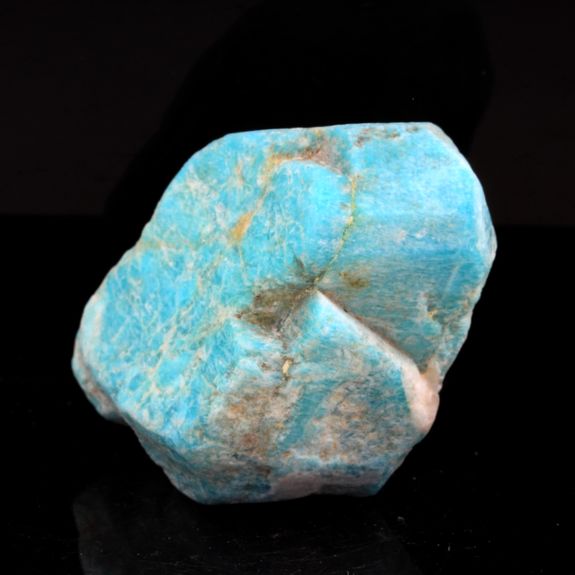 Amazonite. 302.0 ct.