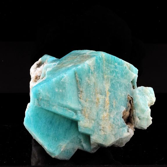 Amazonite. 701.5 ct.