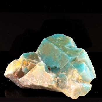 Amazonite. 593.0 ct.