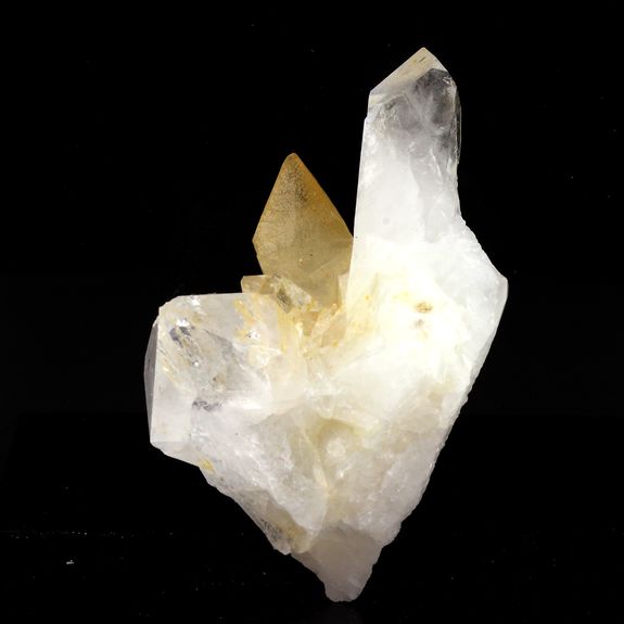 Quartz + Calcite. 264.45 ct.