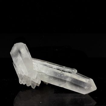 Quartz. 96.10 ct.