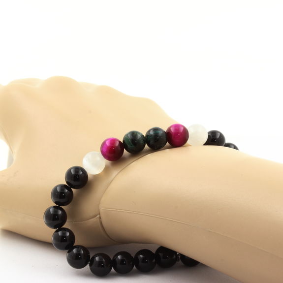 Emerald from Zambia + Selenite from Morocco + Fuschia Tiger’s Eye + Black Agate Bracelet 8 mm Beads.