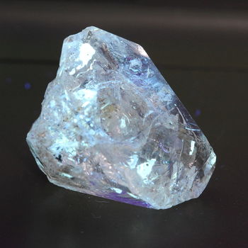 Petroleum Quartz. 18.16 ct.