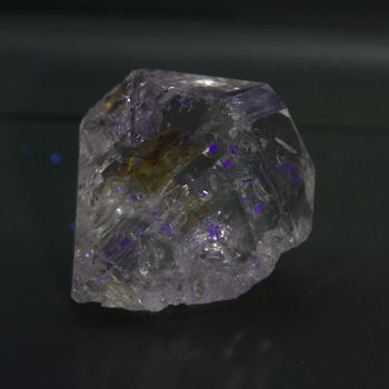 Petroleum Quartz. 11.65 ct.
