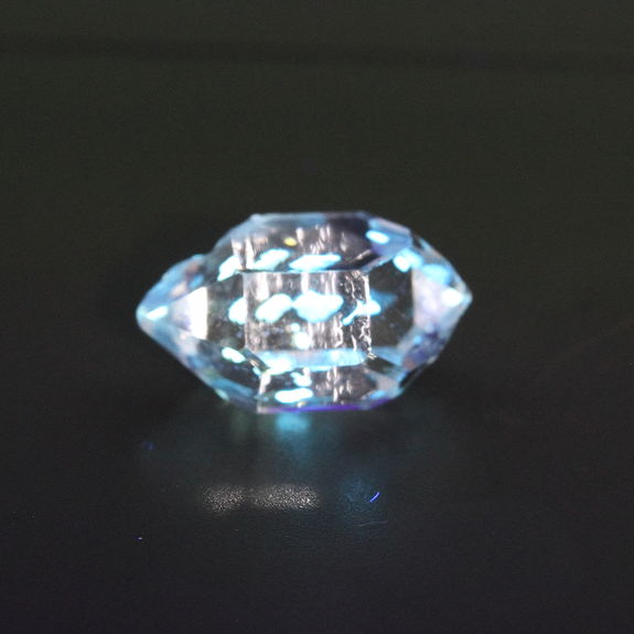 Petroleum Quartz. 2.12 ct.