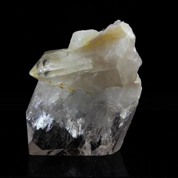 Quartz. 393.45 ct.