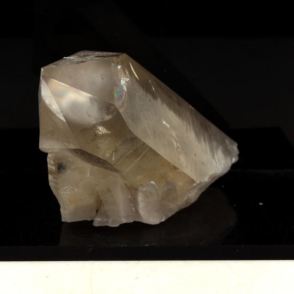 Smoky Quartz. 433.90 ct.