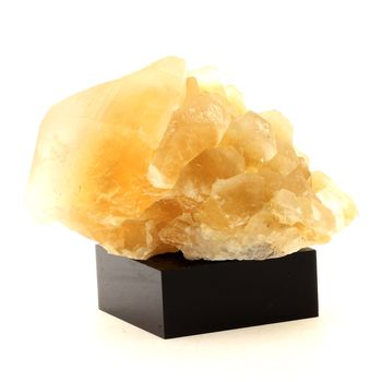 Calcite. 1869.0 ct.