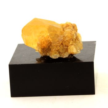 Calcite. 116.5 ct.