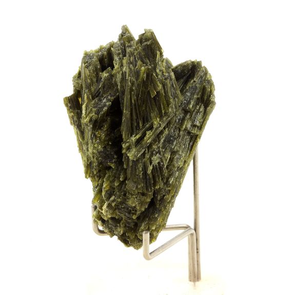Epidote. 278.50 ct.