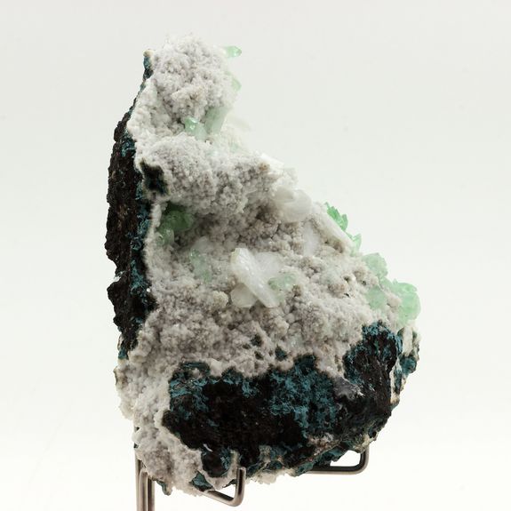 Fluorapophyllite-(K) + Stilbite. 2645.0 ct.