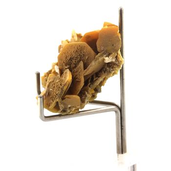 Wulfenite. 89.08 ct.