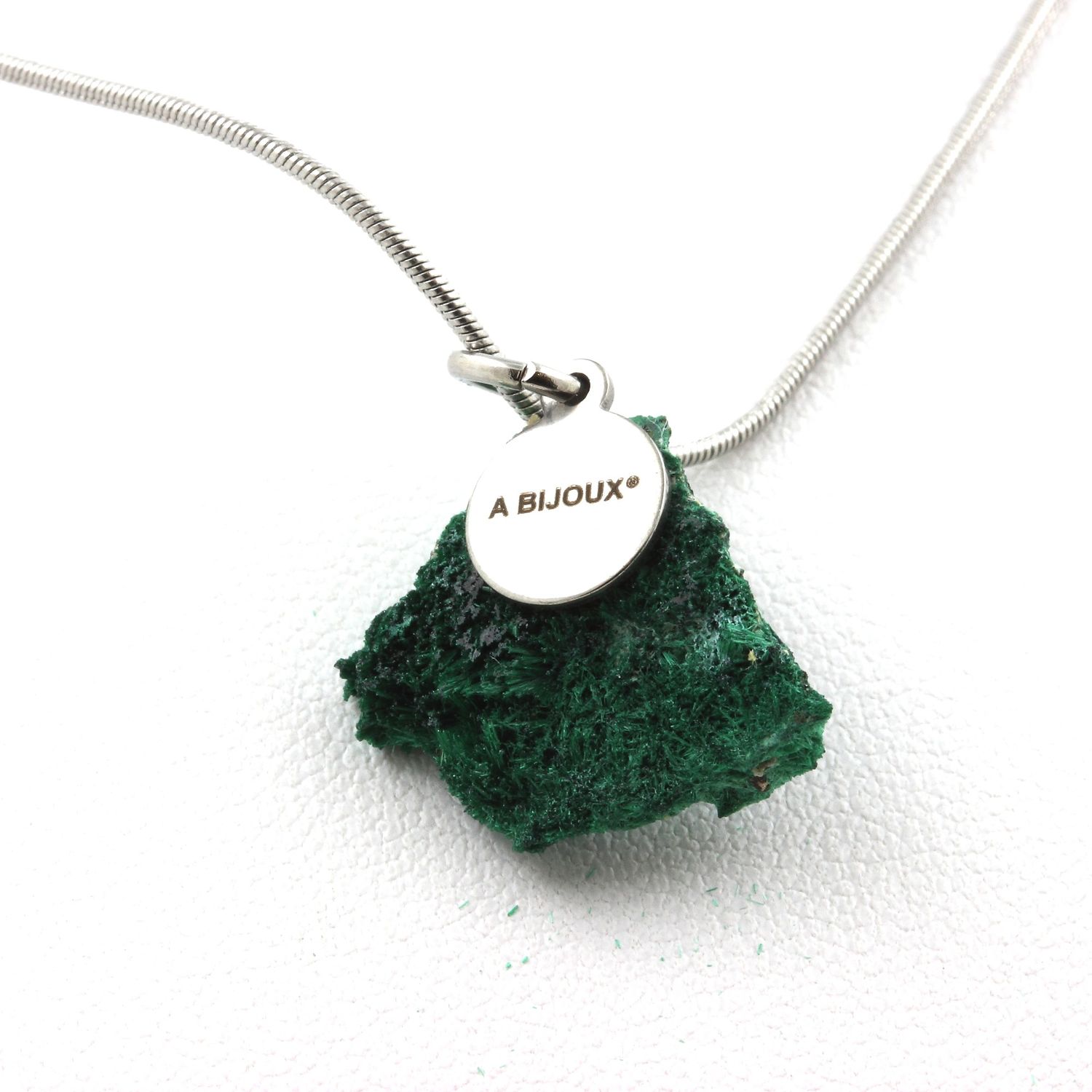 Collier En Malachite Brut - Pierre De 9.10 Carats - Provenance : Mine Kipushi, Haut-Katanga, Congo - Neuf Avec Étiquettes