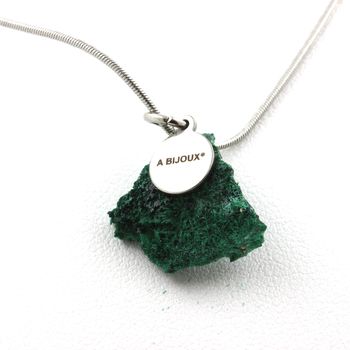 Raw Malachite Necklace. 9.10 ct.