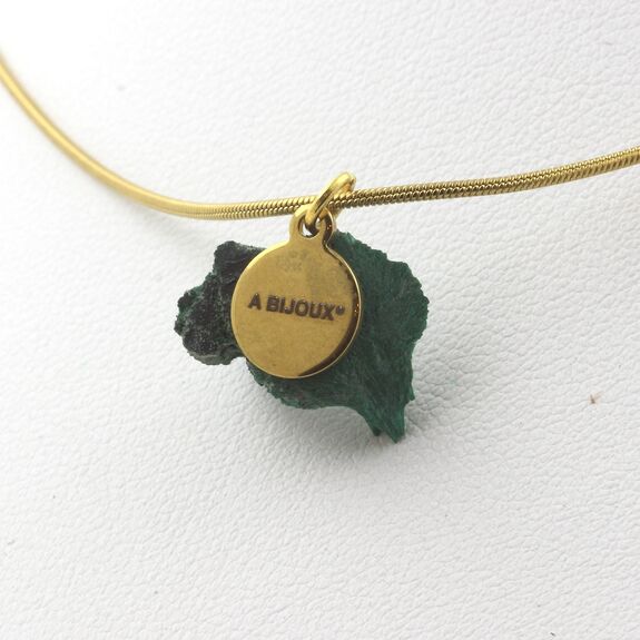 Collier Malachite brut. 8.5 ct.