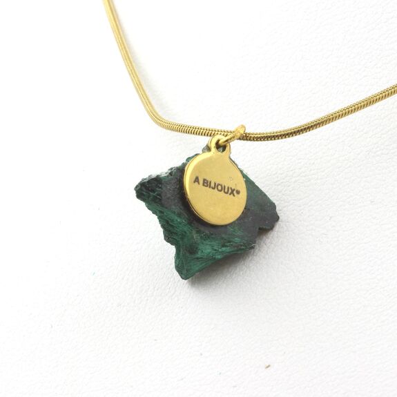 Collier Malachite brut. 12.75 ct.