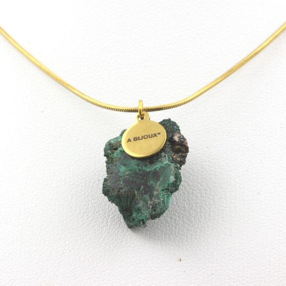 Collier Malachite brut. 20.25 ct.