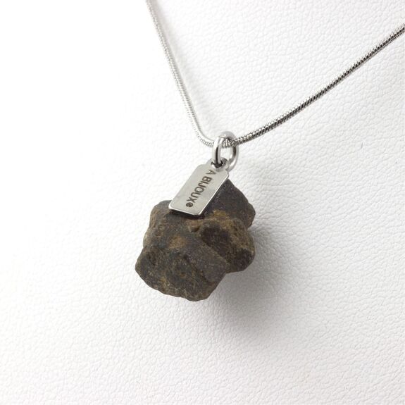 Collier Staurolite brut. 20.0 ct.