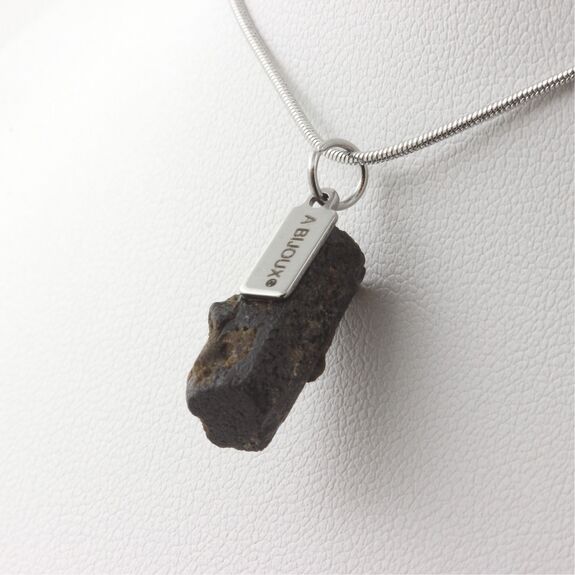 Collier Staurolite brut. 14.0 ct.