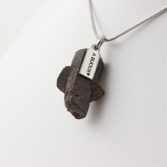 Collier Staurolite brut. 17.0 ct.