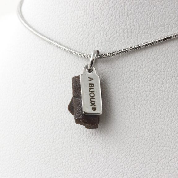 Collier Staurolite brut. 4.50 ct.