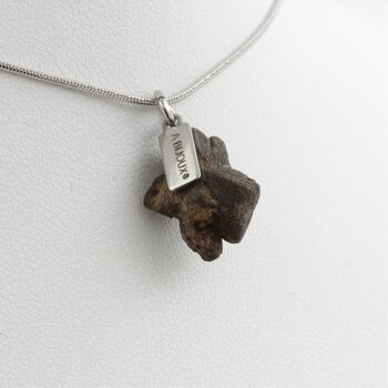 Collier Staurolite brut. 10.00 ct.
