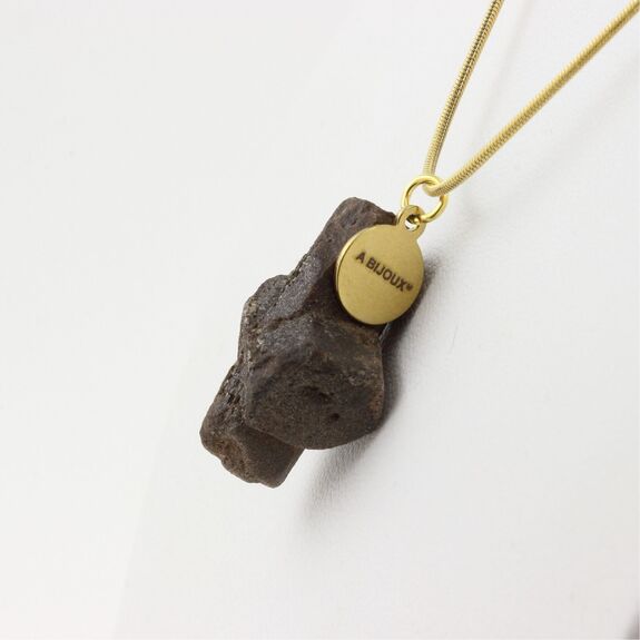 Collier Staurolite brut. 31.0 ct.