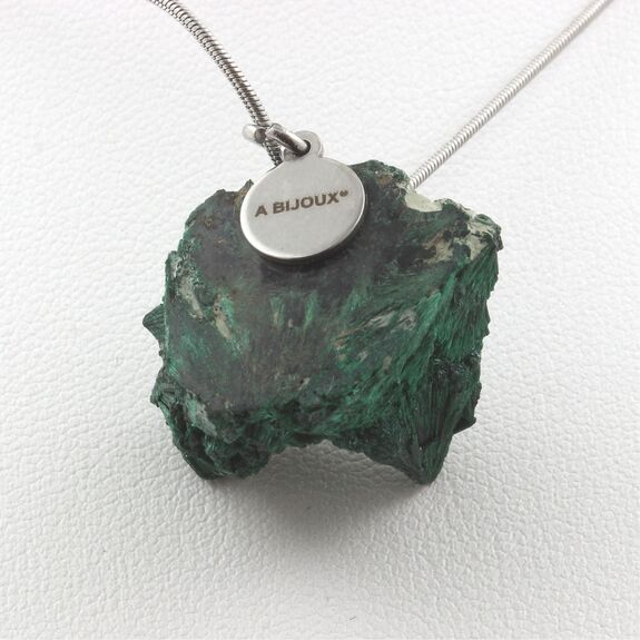 Collier Malachite brut. 54.05 ct.