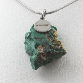Collier Malachite brut. 39.40 ct.