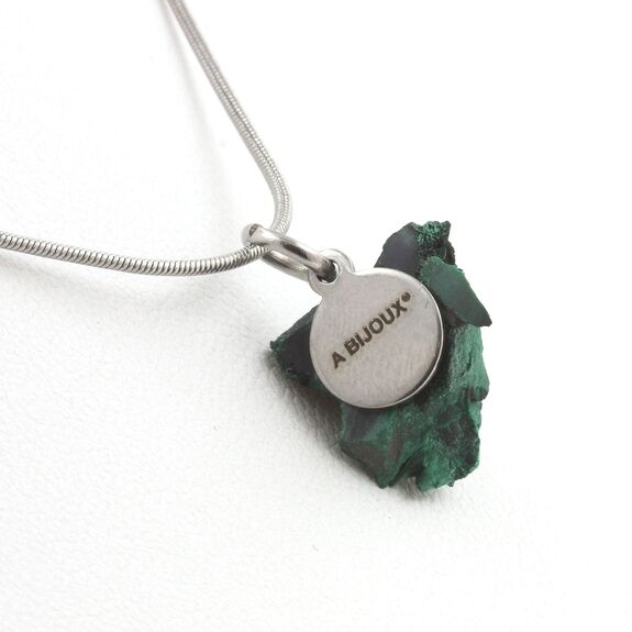 Collier Malachite brut. 13.75 ct.