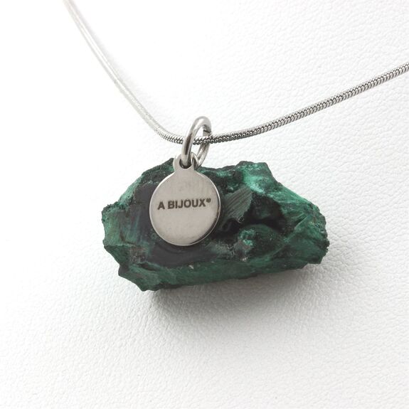 Collier Malachite brut. 37.70 ct.