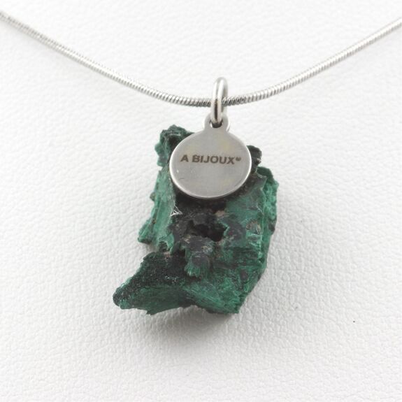Collier Malachite brut. 24.05 ct.