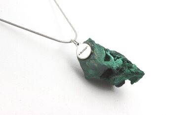 Collier Malachite brut. 81.80 ct.