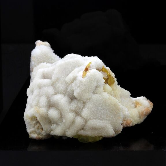 Soufre + Aragonite. 1167.5 ct.