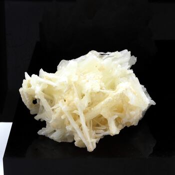 Aragonite Pseudo Quartz. 1048.30 ct.