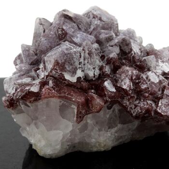 Quartz Hématoïde. 823.60 ct.